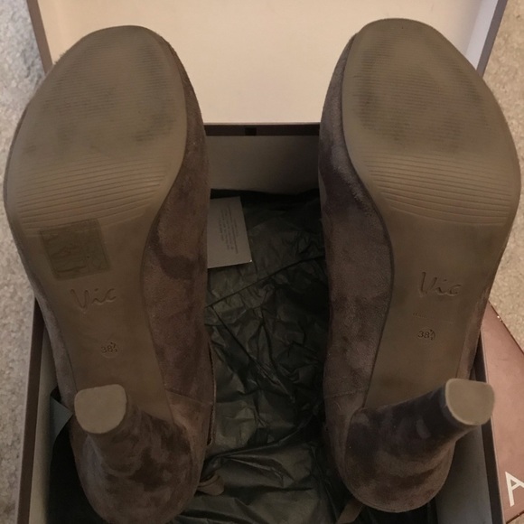 Booties, grey Italian suede - Picture 2 of 5